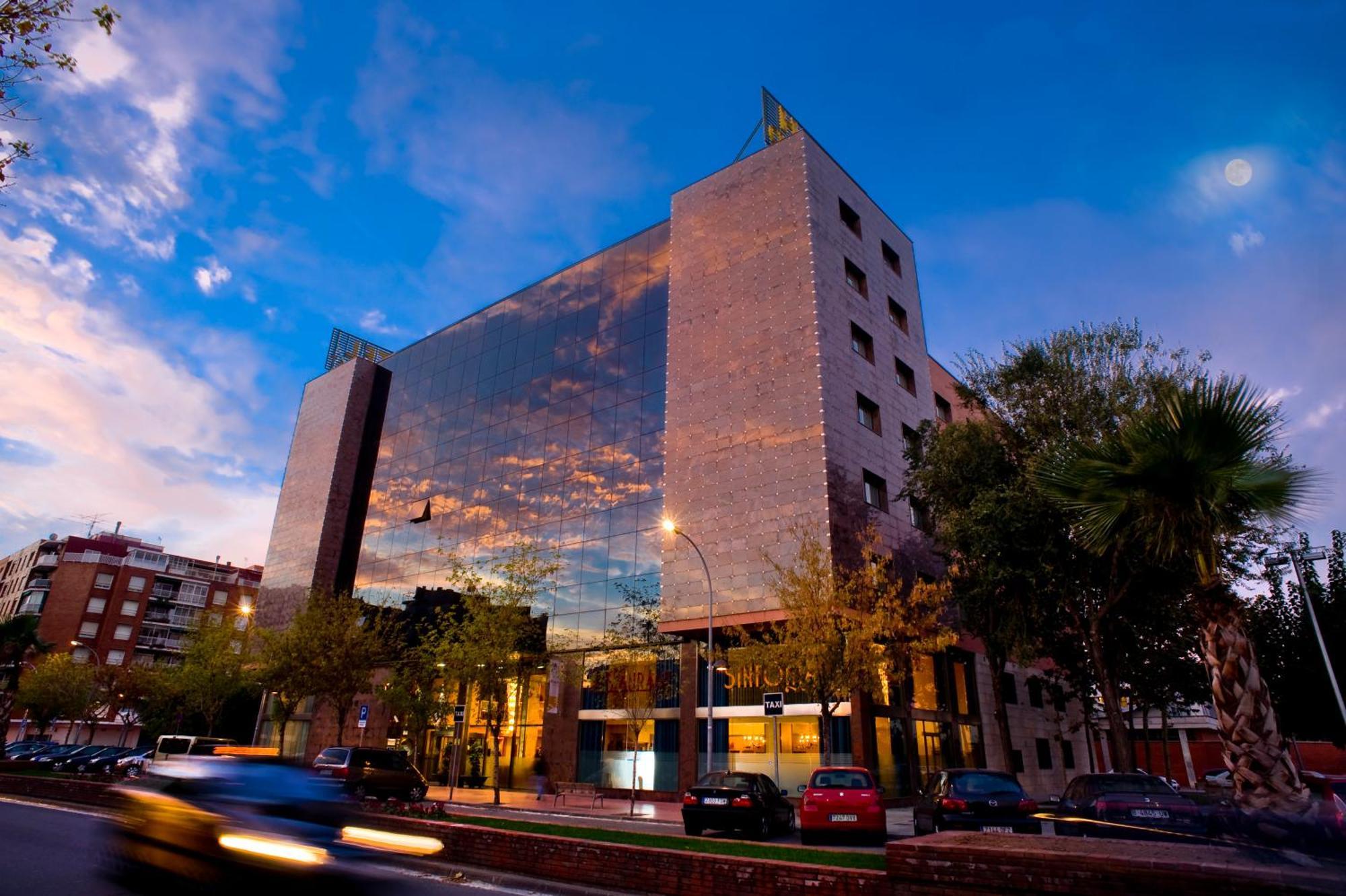 Salles Ciutat Del Prat Barcelona Airport Hotel El Prat de Llobregat Exterior photo